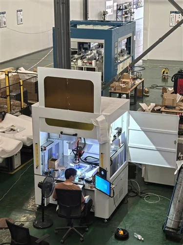 MRJ-Laser-salgsteamet forbedrer professionelle færdigheder gennem 600W YAG-la...